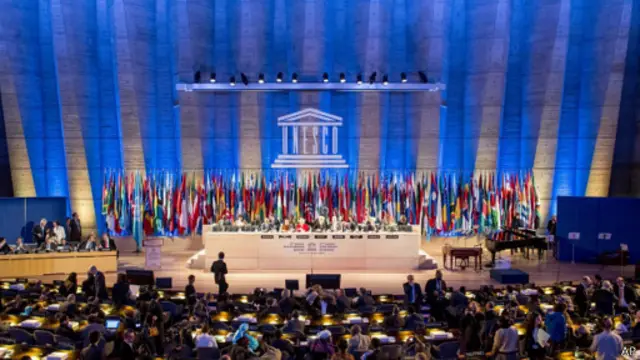 Sidang UNESCO di Paris