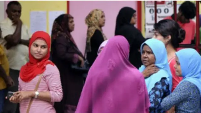 يعتبر نشيد المرشح الاوفر حظا في هذه الانتخابات