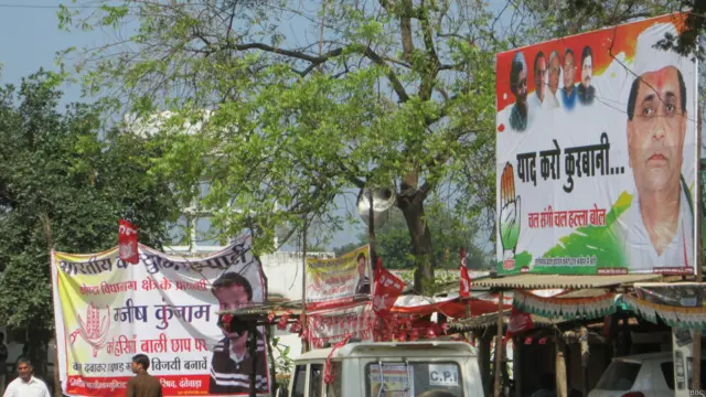 चुनावों में कांग्रेस पार्टी ने नक्सलियों के हाथों हुई अपने नेताओं की हत्या को प्रमुख मुद्दा बनाया है.