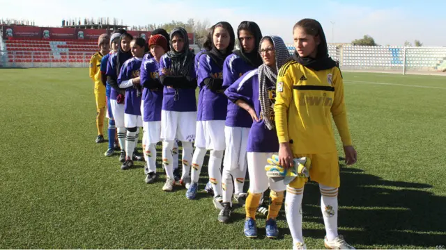 مسئولان وزرش افغانستان هدف از راه اندازی این بازی‌ها را انتخاب ده تیم برتر برای شرکت در بازی‌های لیگ برتر دختران عنوان کرده‌اند . 