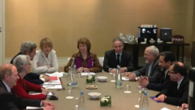 Переговоры в Женеве затянулись еще на один день