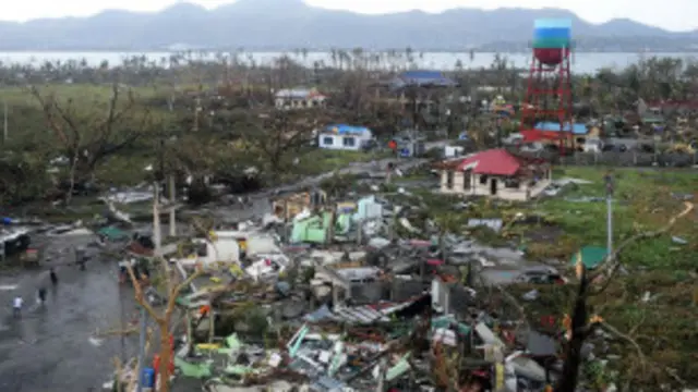 مرستندويي ادارې دغې سيمې ته د رسيدو هڅه کوي خو هوايي ډگر زيانمن شوى چې دوى يې هم له ستونزو سره مخ کړي.