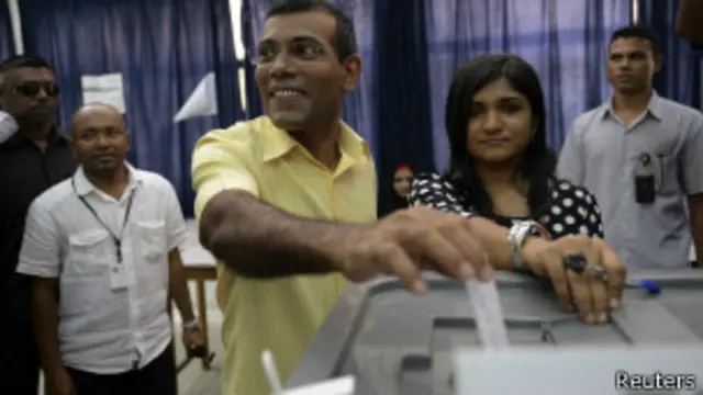 يعتبر نشيد المرشح الاوفر حظا في هذه الانتخابات