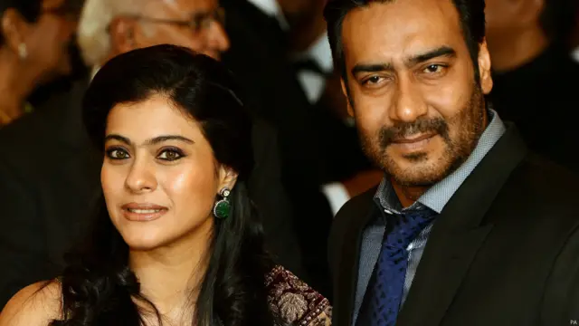 اس پرواگرام میں اداکار اجے دیو گن نے اپنی اہلیہ کاجول کے ساتھ شرکت کی