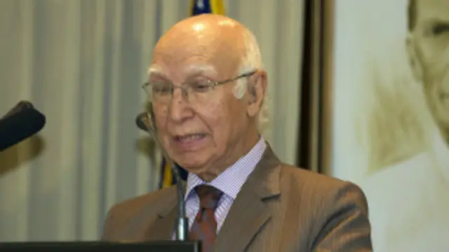 ښاغلی عزیز وايي په افغانستان کې ناڅرګند حالت د پاکستان لپاره یوه لویه ننګونه ده او پاکستان په افغانستان کې امنیت ته ژمن دی.