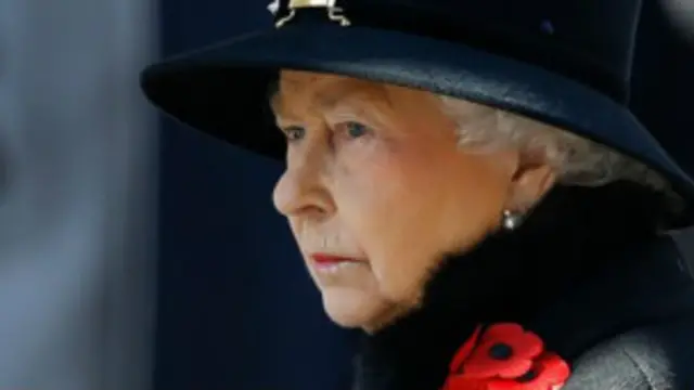 ’ملکہ نے مرتبانوں پر نشان لگانے شروع کر دیے تاکہ ان کو معلوم چل سکے کہ اس مرتبان میں سے میوہ کھایا گیا ہے یا نہیں‘