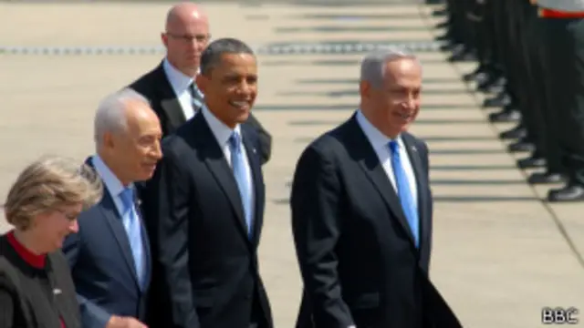 Обама и Нетаньяху на лётном поле