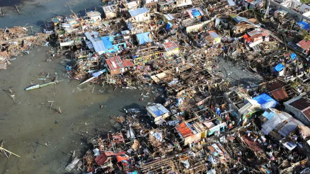 फिलीपींस के गयूयान में हेयान से मची तबाही.
