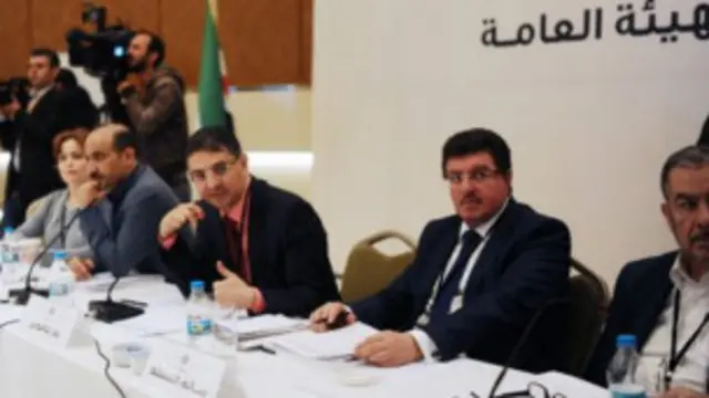 विपक्षी गठबंधन सीरिया के भविष्य के बारे में बशर अल-असद की भूमिका के खिलाफ है