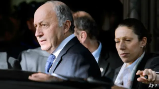 آقای فابیوس متهم شده که در ژنو سرسختی نشان داده و مانع از رسیدن به توافق شده است