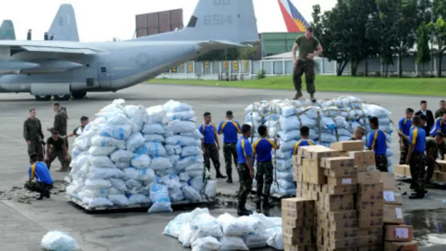 Nhiều nước đã công bố các khoản viện trợ trị giá hàng triệu đôla cho Philippines