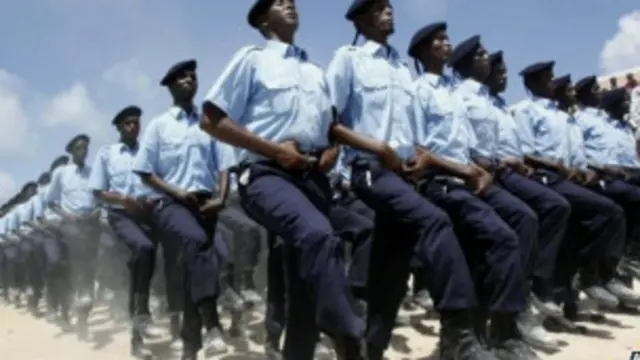 تم الإعلان عن خط الشرطة الطارىء 888 في جميع وسائل الإعلام المحلية