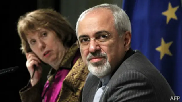 Министр иностранных дел Ирана Мохаммад Джавад Зариф и глава иностранной политики ЕС Кэтрин Эштон
