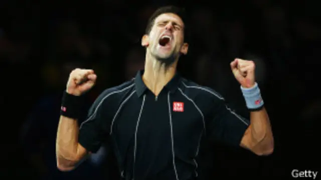 Novak Djokovic savoure sa victoire à Londres, dans l'arène du 02, le 11 novembre 2013.