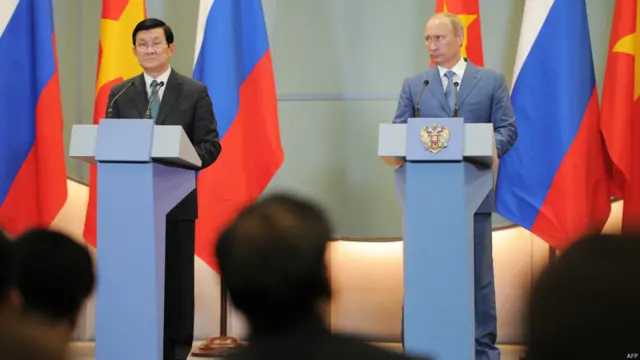 Năm 2012 ông Trương Tấn Sang cũng có chuyến thăm Nga. Đây là hình ảnh cuộc họp báo chung hôm 27/07/2012. Lúc đó Nga đang tổ chức hội đàm về việc mở căn cứ hải quân ở Cuba, Việt Nam và Cộng hòa Seychelles.