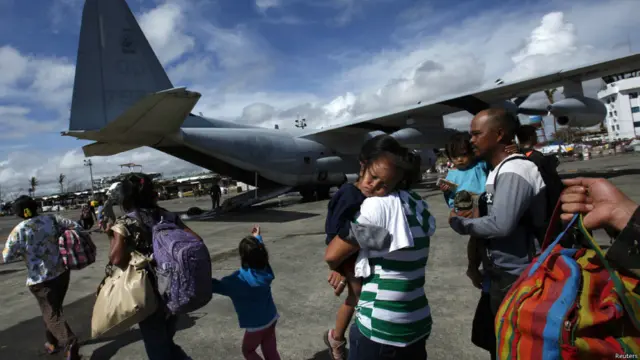 Evakuasi korban Haiyan