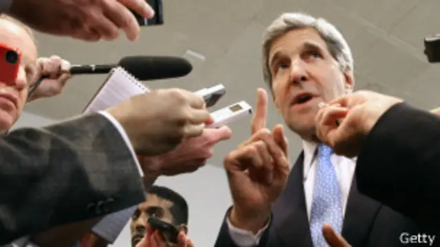 ’ہم ہر کسی سے یہ کہہ رہے ہیں کہ صبر سے کام لیں اور حقائق کو سامنے رکھتے ہوئے اس پر غور کریں کہ ہم کیا کچھ حاصل کر سکتے ہیں‘