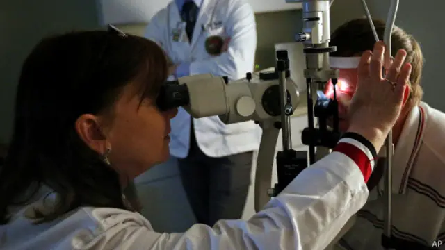 Exame de vista | Crédito: AP