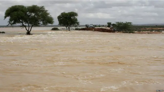 Buundadii ugu weynayd ee isku xiraysay Garowe iyo Boosaaso ayaa go'day. Waxay qaadan kartaa bilooyin ka hor intaan si buuxda looga kabsanin dhibaatada ay gaysatay duufaanta Puntland.