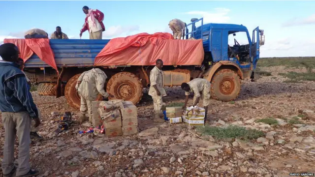 Qeybo ka mid ah gargaarka lala gaaray dadka ay dhibaatada ku dhacday. Waxay qaadatay dhwor maalmood ka hor intaan wax kaalmo ah la gaarsiin dadka dhibaataysan ee Eyl iyo Dangoroyo.