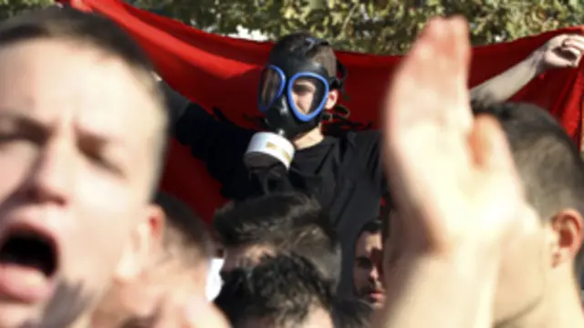 متظاهرون البان: "لا للاسلحة الكيمياوية"