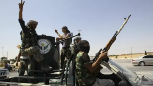 شام میں باغیوں کے سات گروپوں نے ایک نیا گروپ تشکیل دیا ہے 