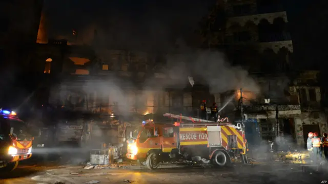 پاکستان کے شہر راولپنڈی میں اطلاعات کے مطابق یوم عاشور کے جلوس کے دوران دو گروہوں میں تصادم کے نتیجے میں متعدد افراد زخمی ہو گئے ہیں۔