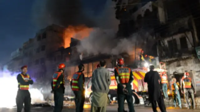 د پنجشنبې په ورځ کراچۍ ښار کې هم فرقه يي تاوتريخوالي اته کسه ووژل 