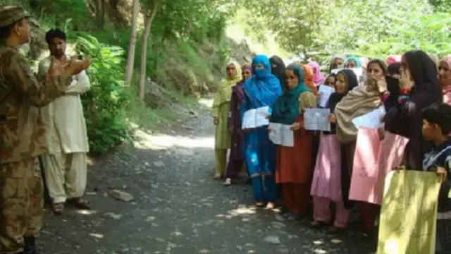 नीलम घाटी, महिलाएं