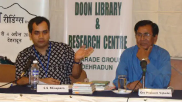 दलितों की आवाज़ को वाल्मीकि ने साहित्यिक मंचों पर मुखरता से उठाया.