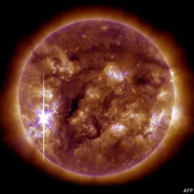 بزرگترین زبانه خورشیدی امسال، حاصل انفجار در یک لکه خورشیدی بسیار فعال