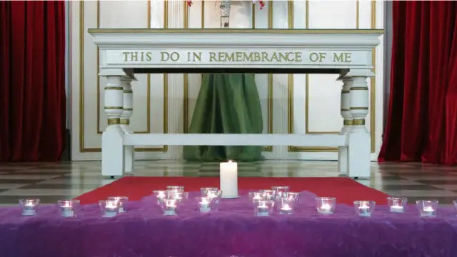 香港九龙佑宁堂为菲律宾风灾举行祈祷会（17/11/2013）