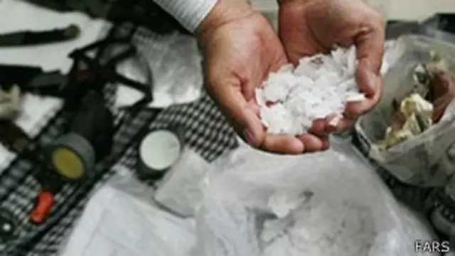 استفاده از لوله‌باز‌کن (چنته) در تولید شیشه