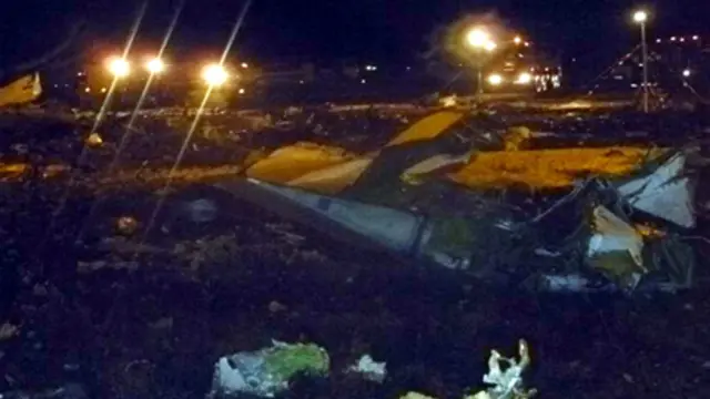 انفجرت الطائرة عند ارتطامها بالمدرج