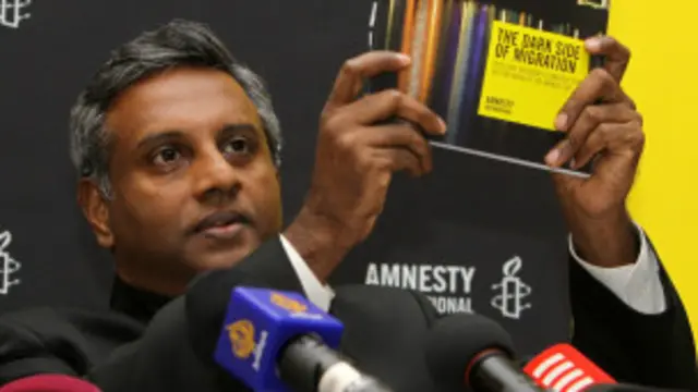 کچھ غیر ملکی کارکنوں کو معاوضہ نہیں دیا جا رہا تھا لیکن انھیں کام پر آنے کے لیے جرمانوں اور ملک بدری کی دھمکیاں دی گئیں: ایمنٹسی رپورٹ