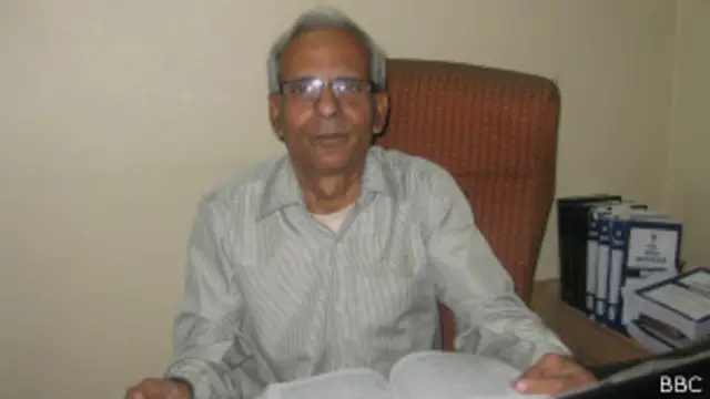 लॉ फैकल्टी के पूर्व डीन डॉक्टर एसएन सिंह