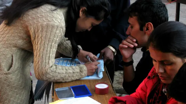 काठमाण्डूको नक्सालकी एक मतदाता