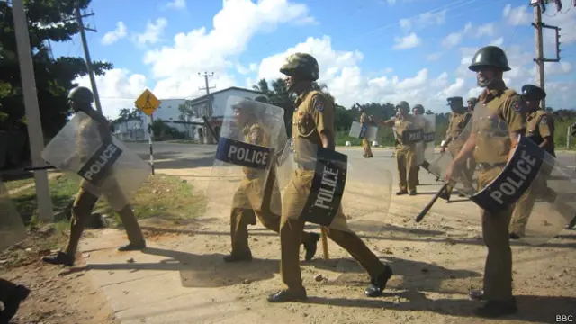 රට අවුරුදු තිහක යුද්ධයක් තිබුන රටක්, නැවත එවැනි ගැටළු ඇතිවෙනවා නම් ඒවා වලක්වා ගැනීම තමයි අපේ අරමුණ'