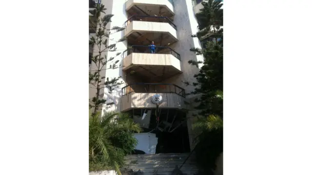 در انفجارهاى امروز بيروت كنسولگرى اوگاندا و سفارت يمن آسيب زيادى ديدند