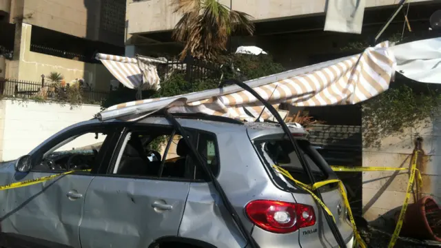 انفجار امروز با حدود ٢٣ كشته و بيش از ١٤٠ زخمى يكى از خونينترين انفجارهاى چند مدت اخير در لبنان بود 