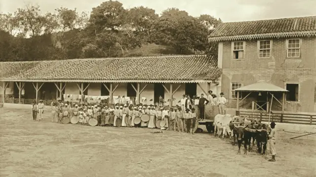 Fotos do século 19 retratam opressão contra negros no último país a abolir a escravidão