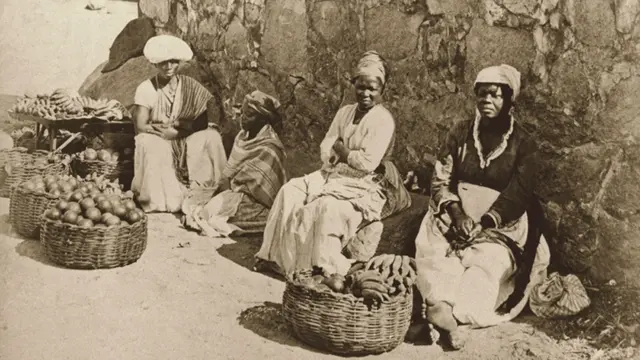 Fotos do século 19 retratam opressão contra negros no último país a abolir a escravidão