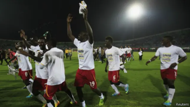 Ghana unggul agregat atas Mesir dan lolos ke Piala Dunia 2014.