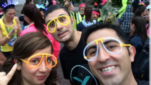 موبائل فونز میں نصب کیمروں سے اپنی تصویر کشی کے رجحان میں اضافہ ہوا ہے