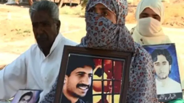 نوجوانوں کے علاوہ بلوچ خواتین کی بھی ایک قابل ذکر تعداد موجود تھی