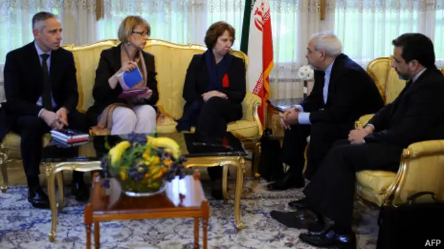 هیئت مذاکره کننده ایرانی در روز اول با هیئتهای دیگر جلسات دو جانبه داشت