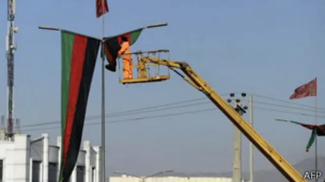 افغانستان درباره منع بازرسیهای شبانه نیروهای آمریکایی از خانه مردم و آمریکا درباره مصونیت قضایی نیروهایش اصرار دارد