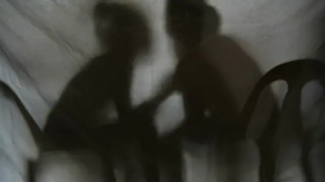 काम की जगह पर यौन शोषण के खिलाफ इसी साल क़ानून पारित किया गया है.