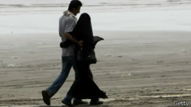 هدی او عرفات ګواښ کړی، که چېرې هدی سعودي ته په زور واستوله شي، دواړه به څانوژنه وکړي.