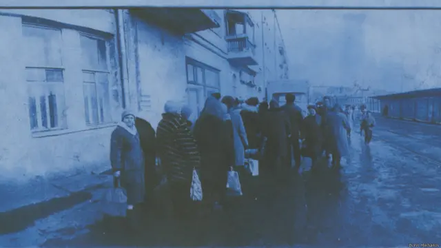 Mostra em Nova York relembra quatro décadas de carreira do ucraniano Boris Mikhailov.